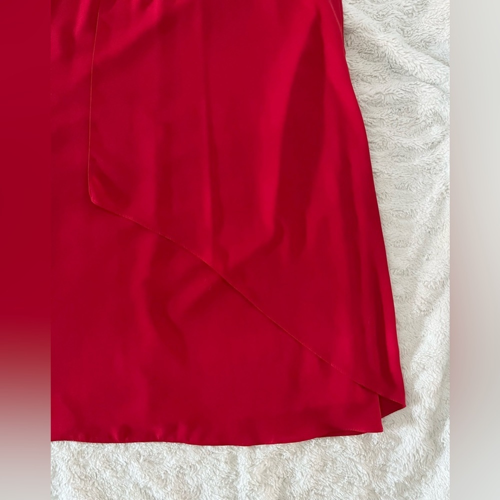 Joseph Ribkoff Red Flowy Dress with High Neckline Jewelry Collar Size Medium - Picture 3 of 5